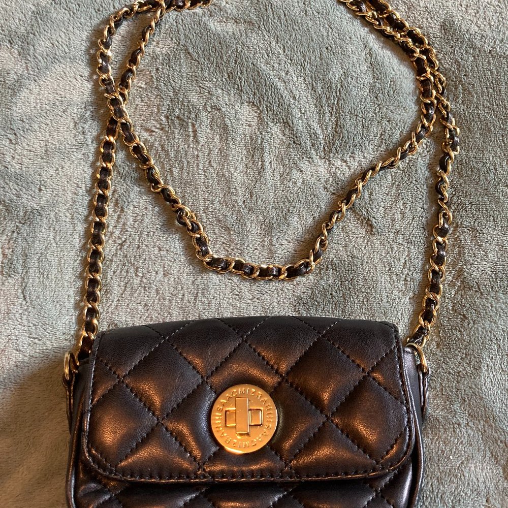 Isaac Mizrahi Quilted Leather Crossbody with Gold/Leather Chain